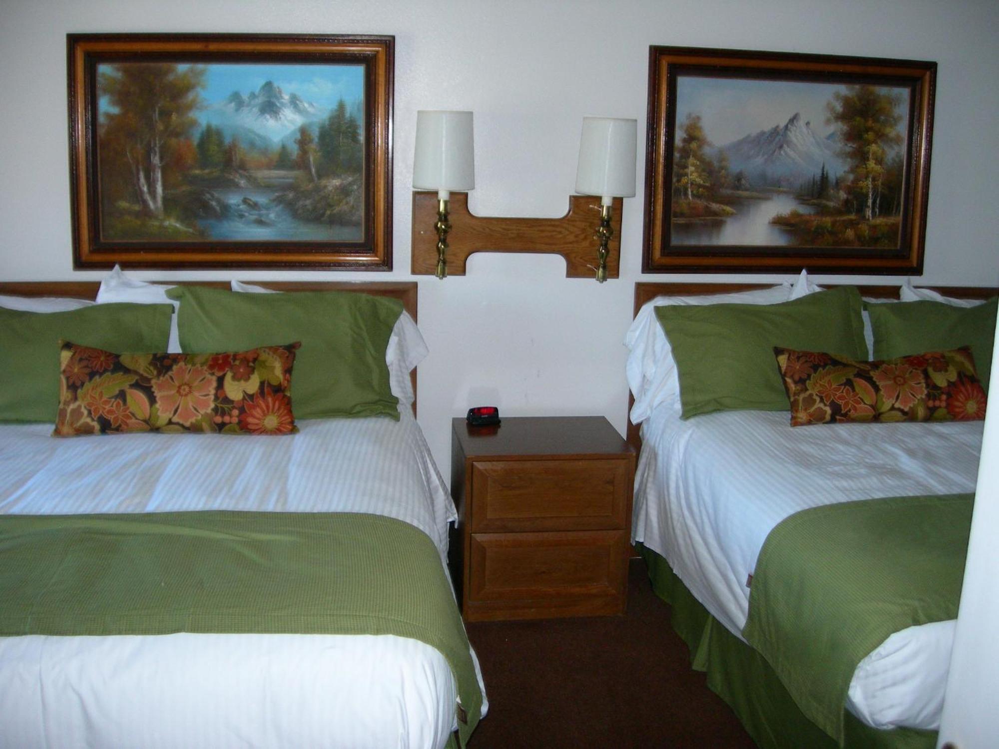 Walker River Lodge Бриджпорт Номер фото